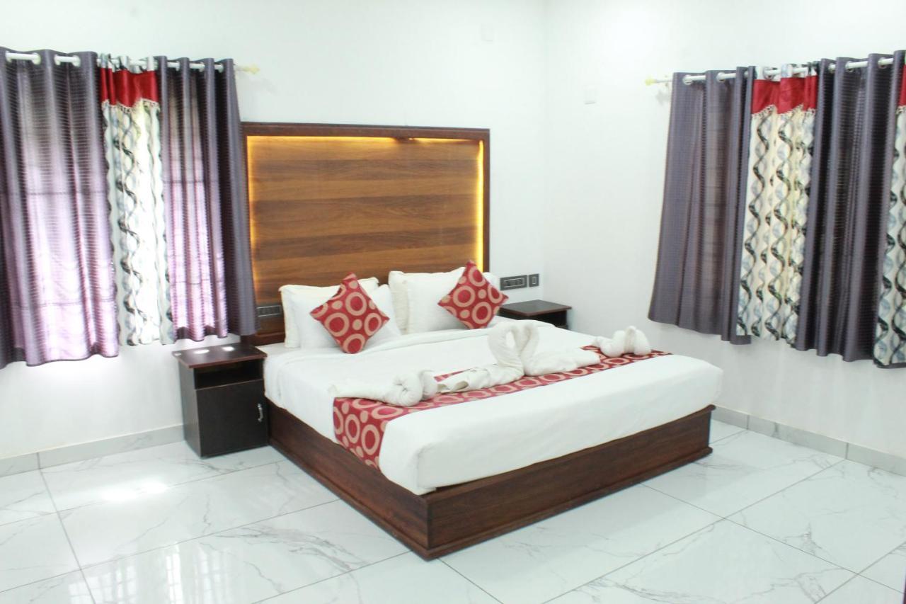 Hôtel The Mountcourt à Munnar Extérieur photo