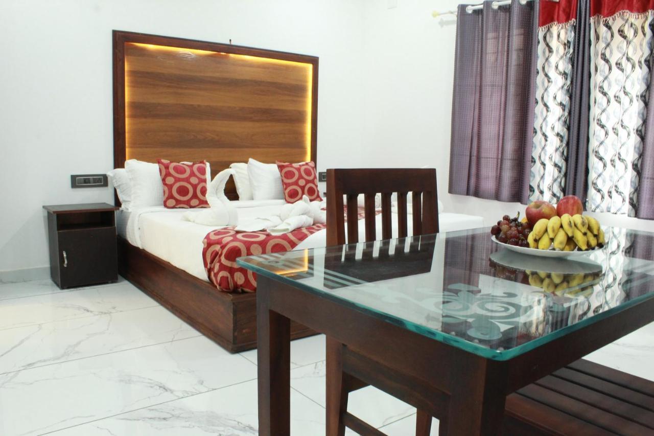Hôtel The Mountcourt à Munnar Extérieur photo