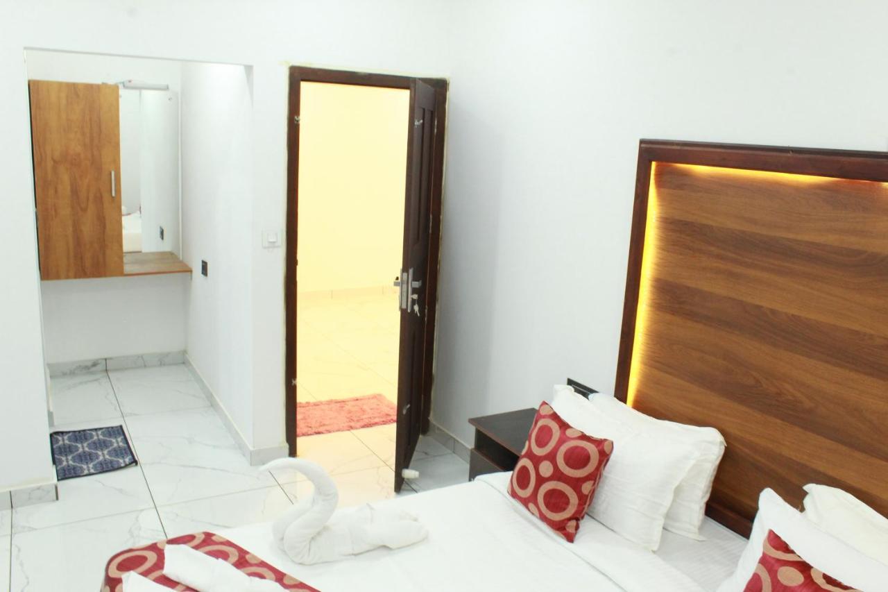 Hôtel The Mountcourt à Munnar Extérieur photo