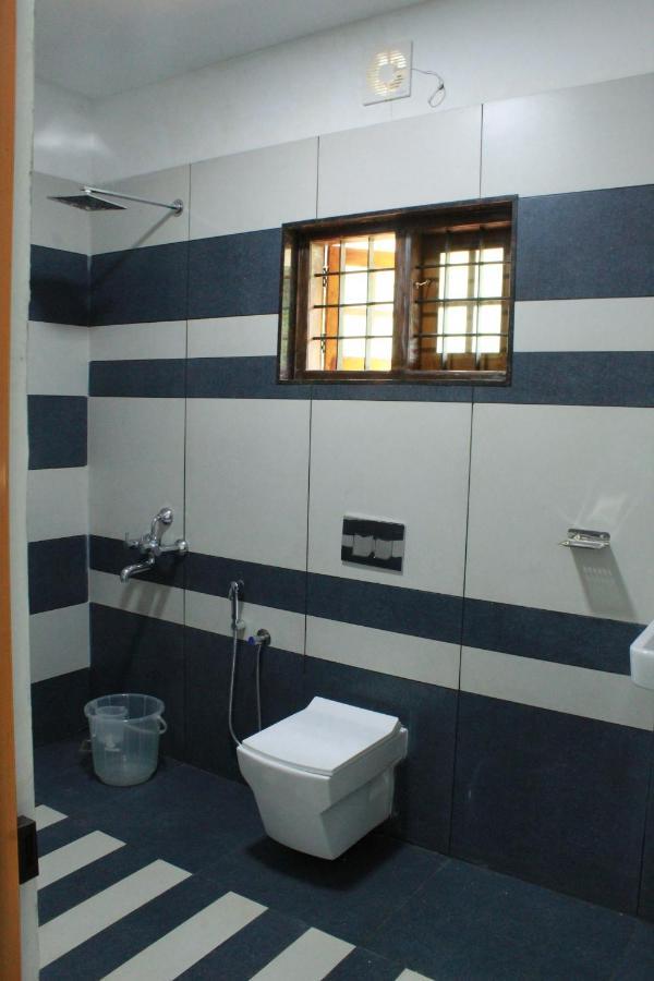 Hôtel The Mountcourt à Munnar Extérieur photo