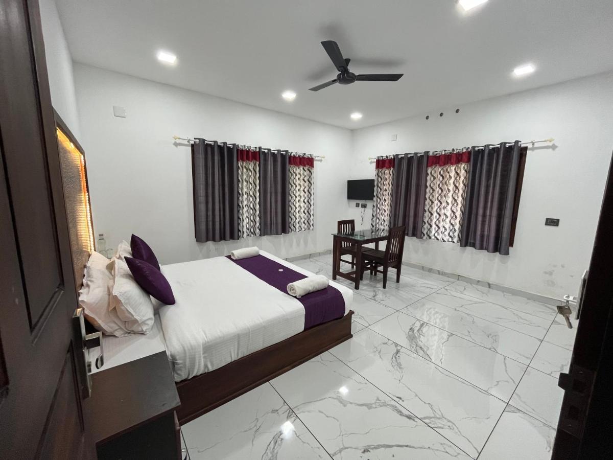 Hôtel The Mountcourt à Munnar Extérieur photo