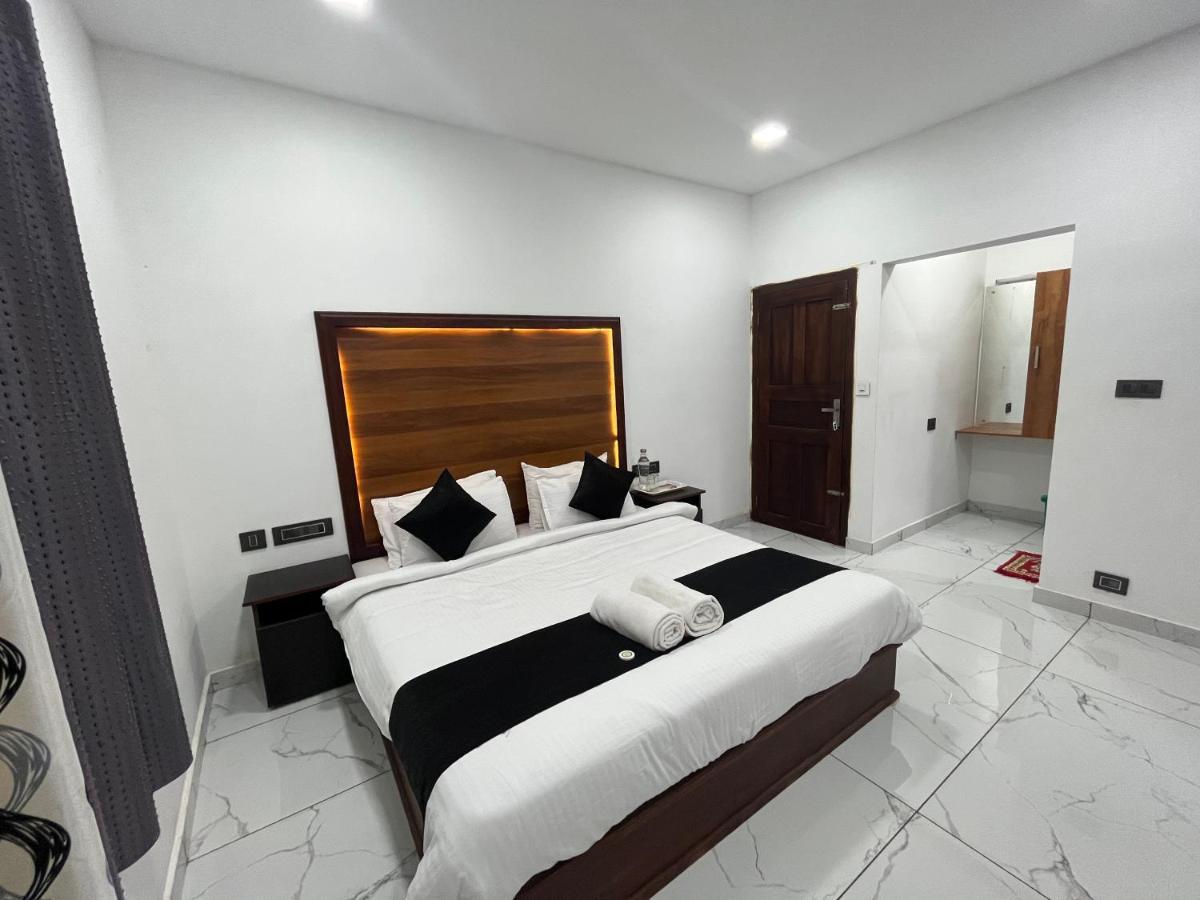 Hôtel The Mountcourt à Munnar Extérieur photo